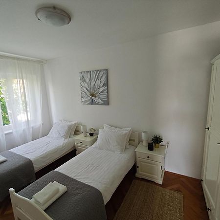 Antemma Apartment Pola Esterno foto