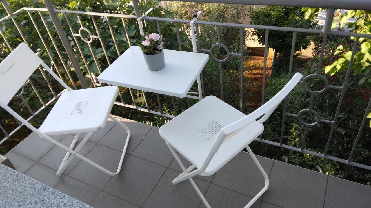 Antemma Apartment Pola Esterno foto