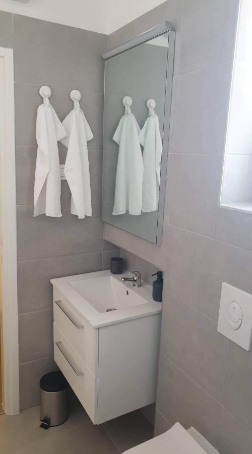 Antemma Apartment Pola Esterno foto