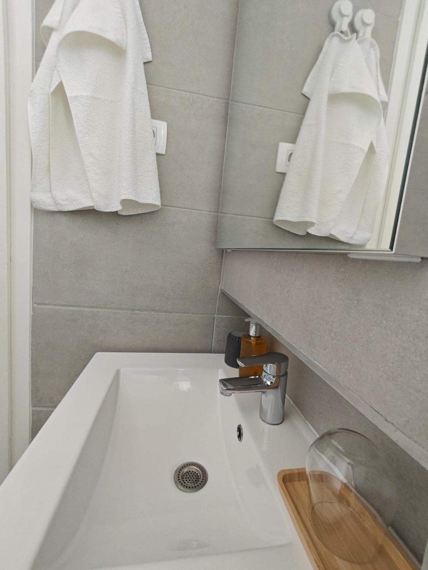 Antemma Apartment Pola Esterno foto
